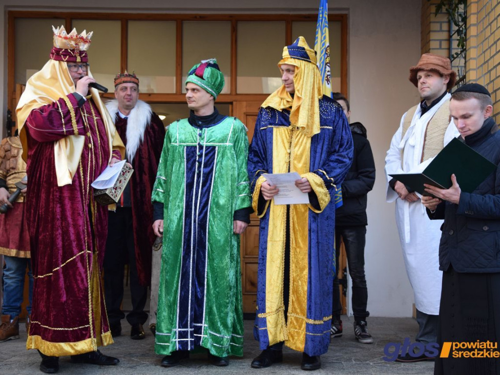Tłumy na orszaku