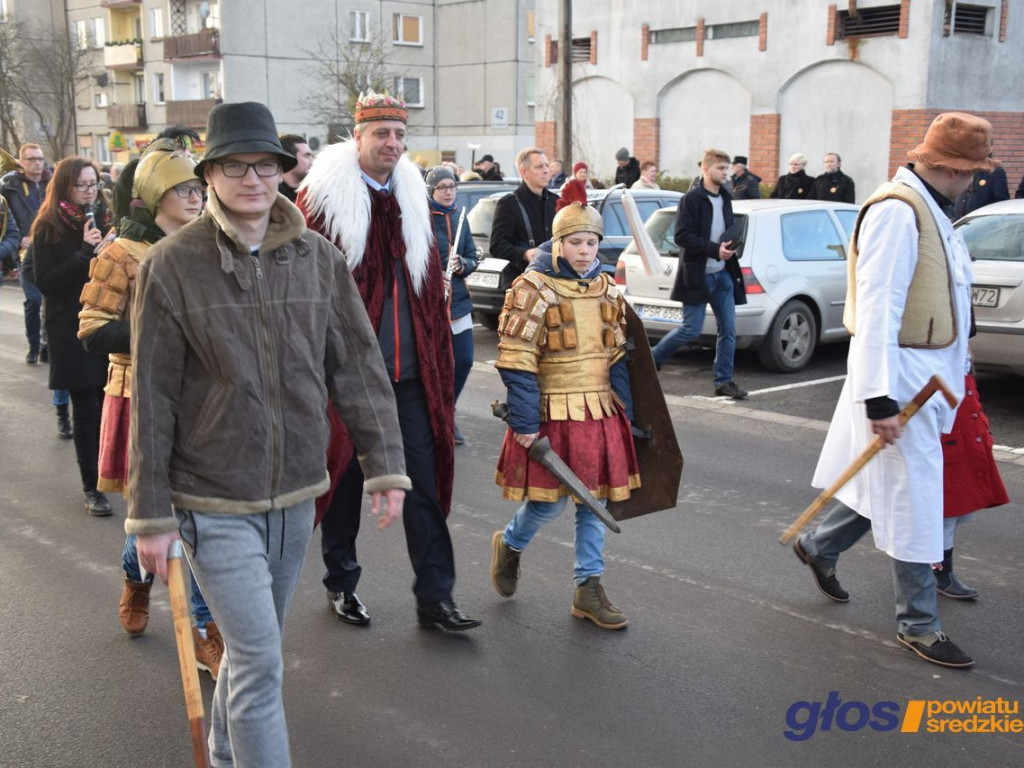 Tłumy na orszaku