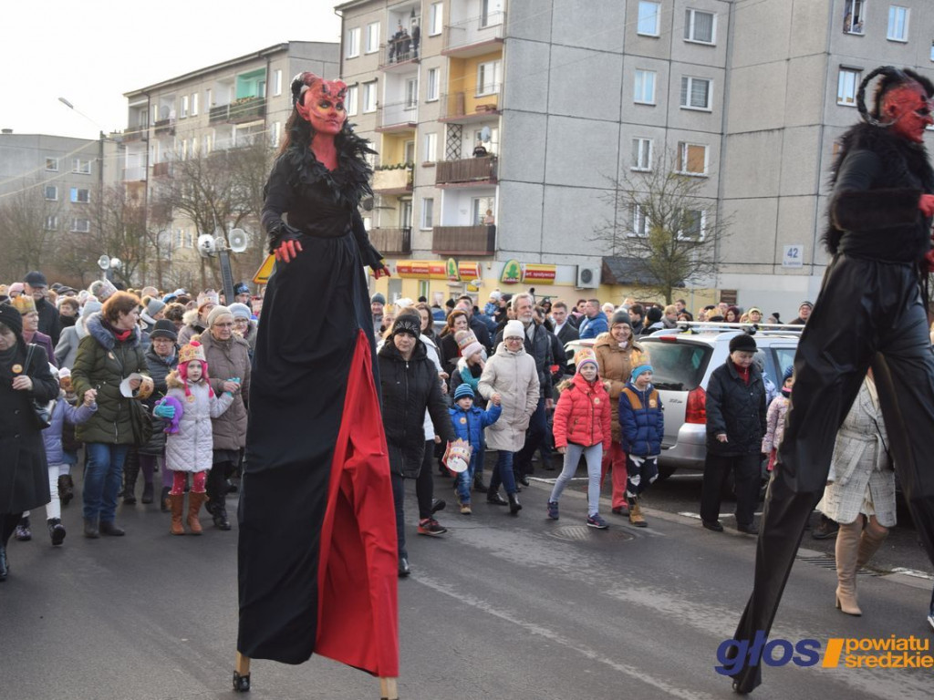 Tłumy na orszaku