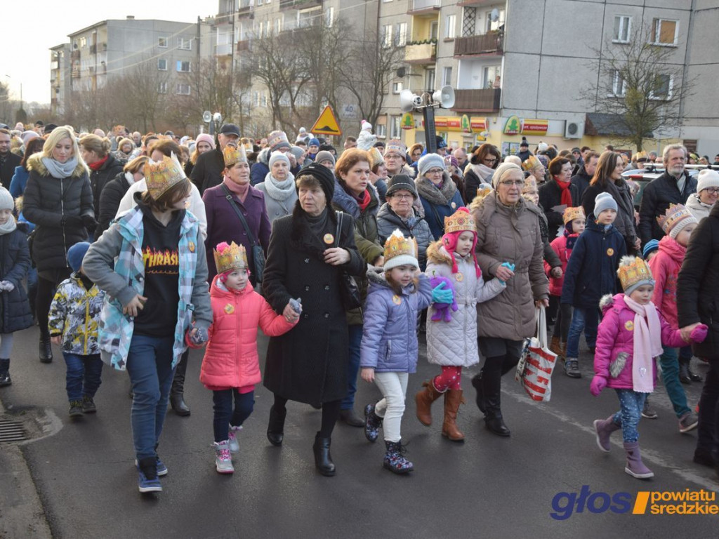 Tłumy na orszaku