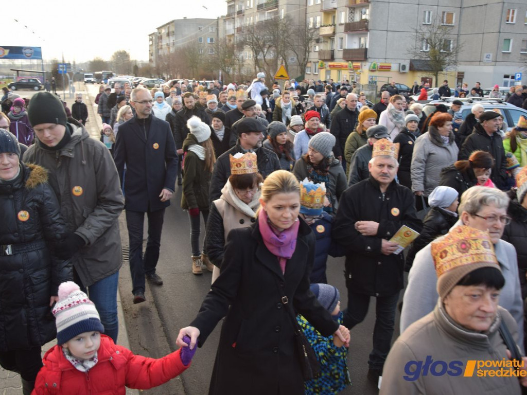 Tłumy na orszaku