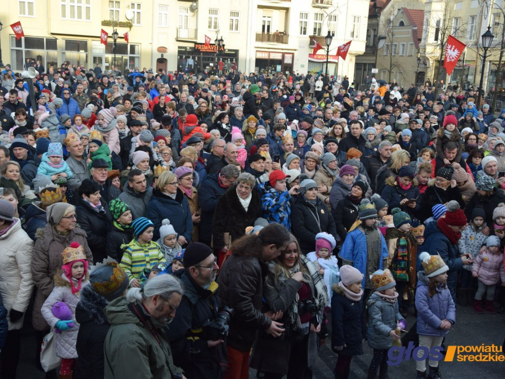 Tłumy na orszaku