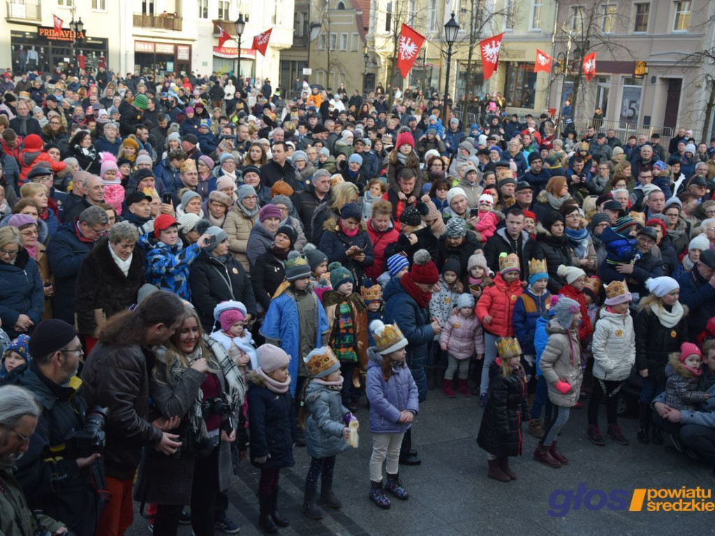 Tłumy na orszaku