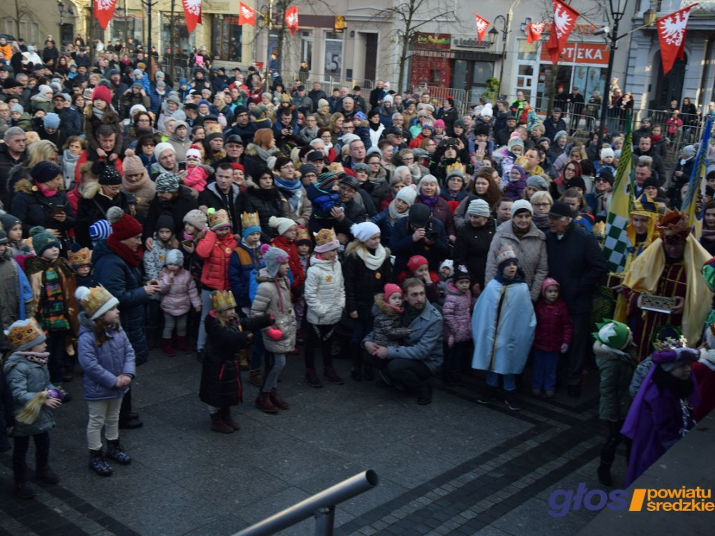 Tłumy na orszaku