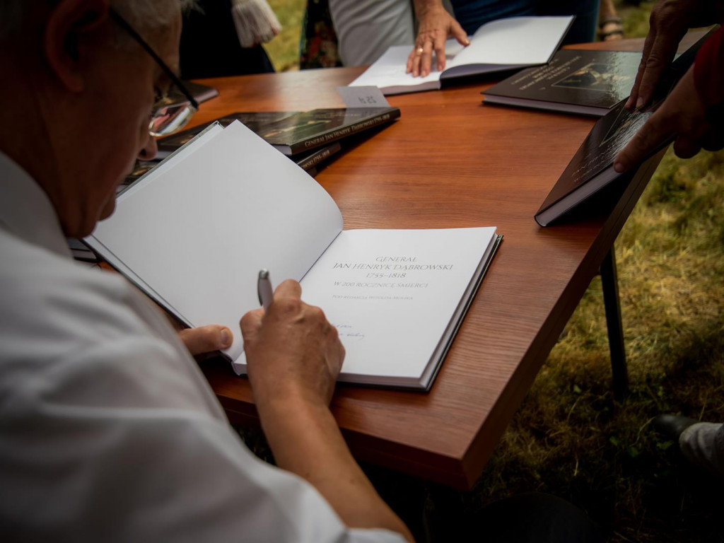 Pamiętają o Dąbrowskim