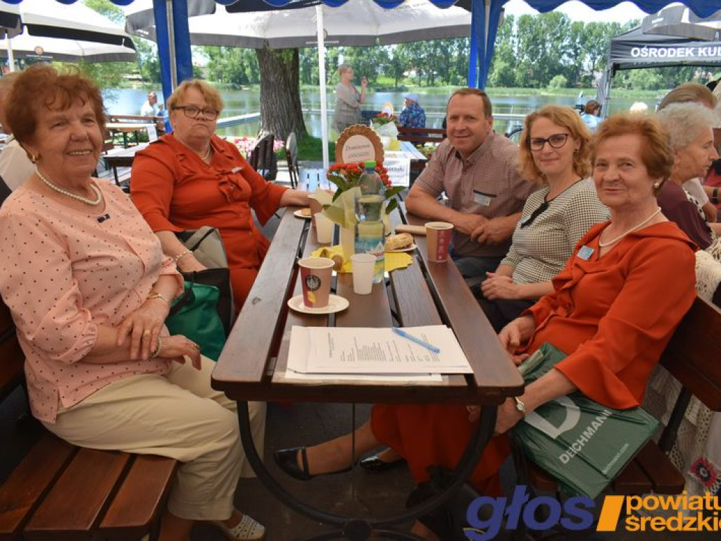 Seniorzy też śpiewają  [ZDJĘCIA]