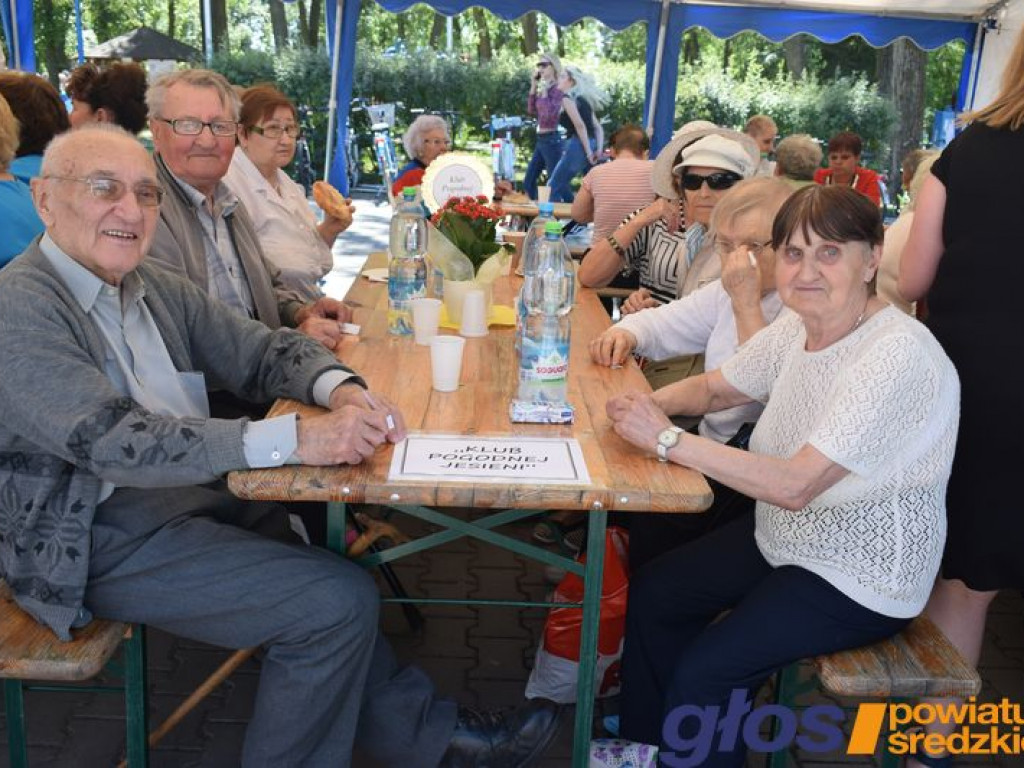 Seniorzy też śpiewają  [ZDJĘCIA]