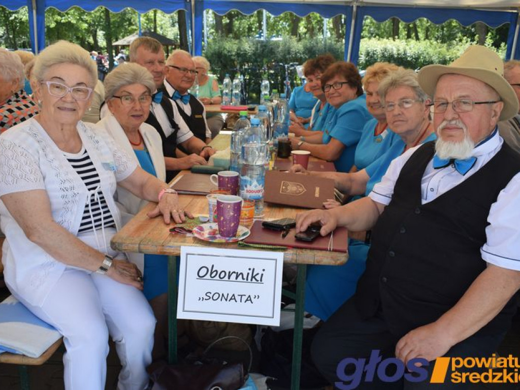 Seniorzy też śpiewają  [ZDJĘCIA]