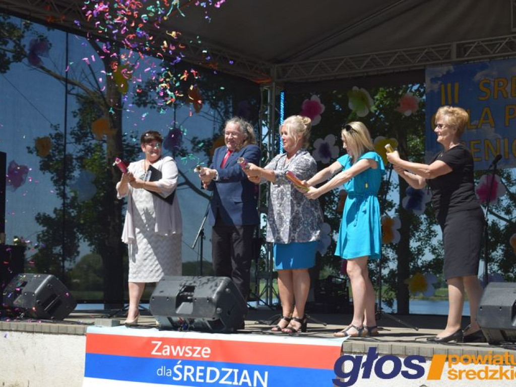 Seniorzy też śpiewają  [ZDJĘCIA]