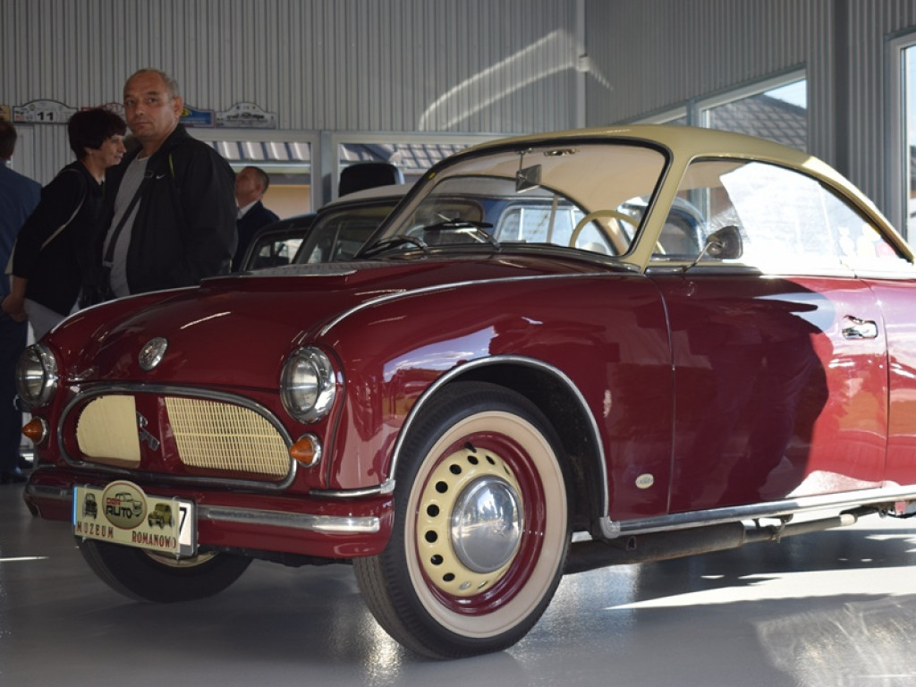 Zabytkowe auta w Romanowie