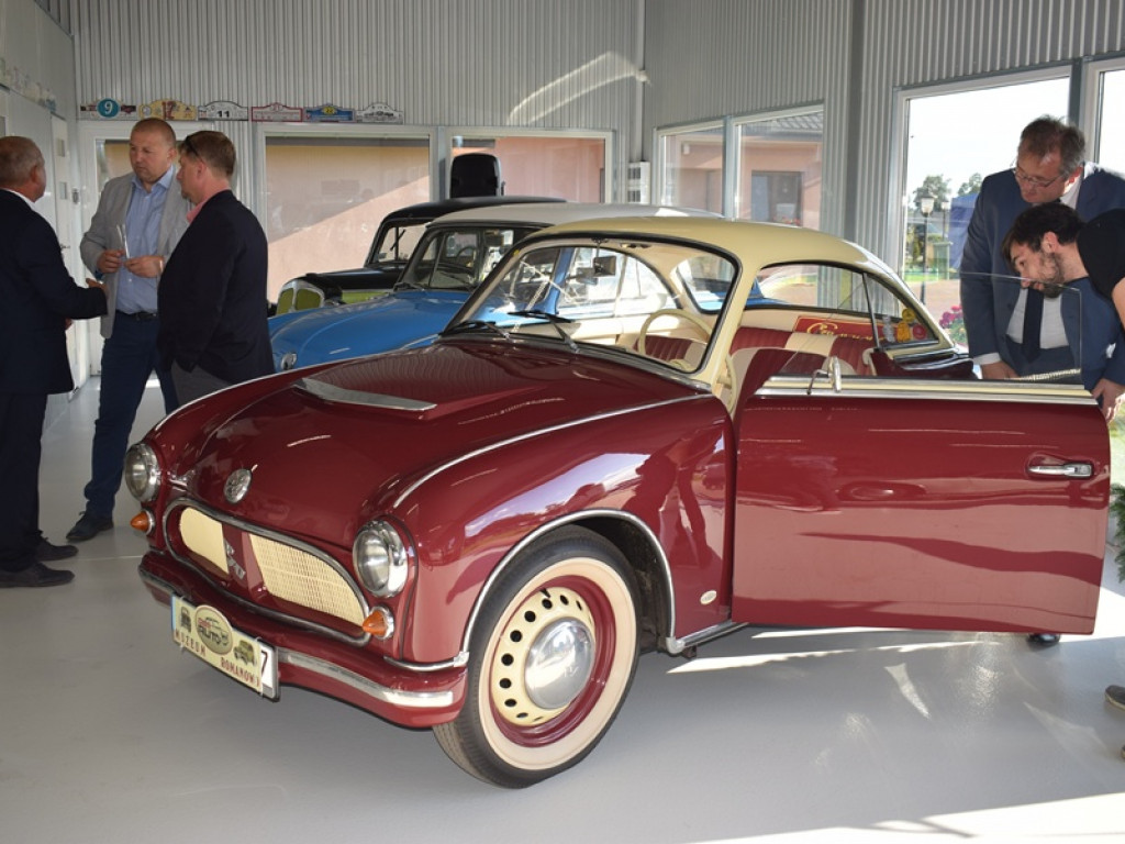 Zabytkowe auta w Romanowie