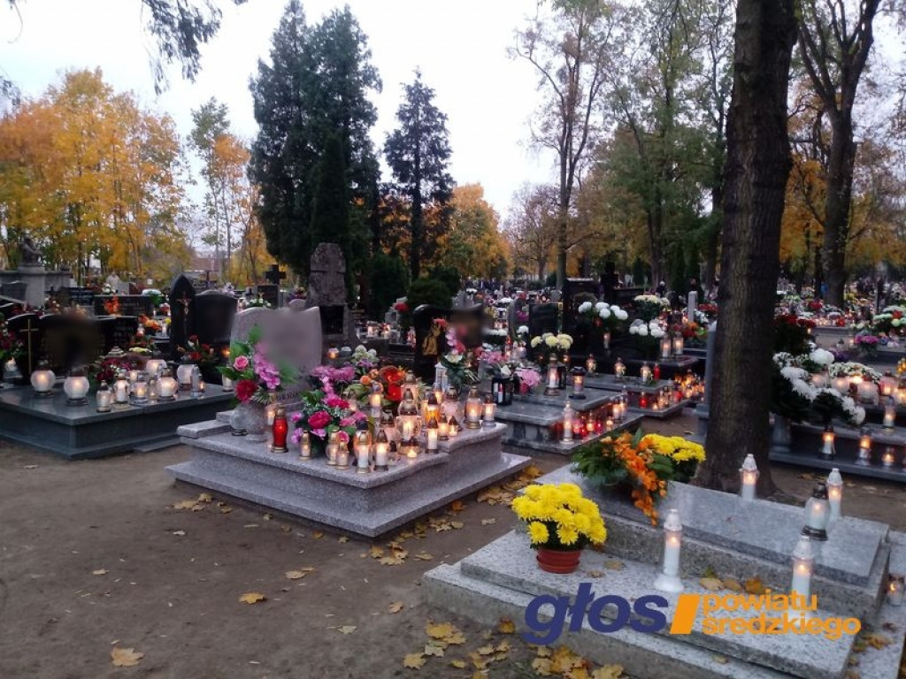 Wszystkich Świętych a Dzień Zaduszny - ?Życie zmienia się, ale nie kończy?  [ZDJĘCIA]