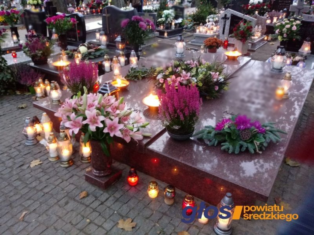Wszystkich Świętych a Dzień Zaduszny - ?Życie zmienia się, ale nie kończy?  [ZDJĘCIA]