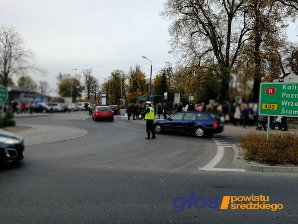 Wszystkich Świętych a Dzień Zaduszny - ?Życie zmienia się, ale nie kończy?  [ZDJĘCIA]