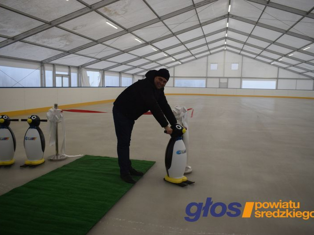 Lodowisko już otwarte [ZDJĘCIA]