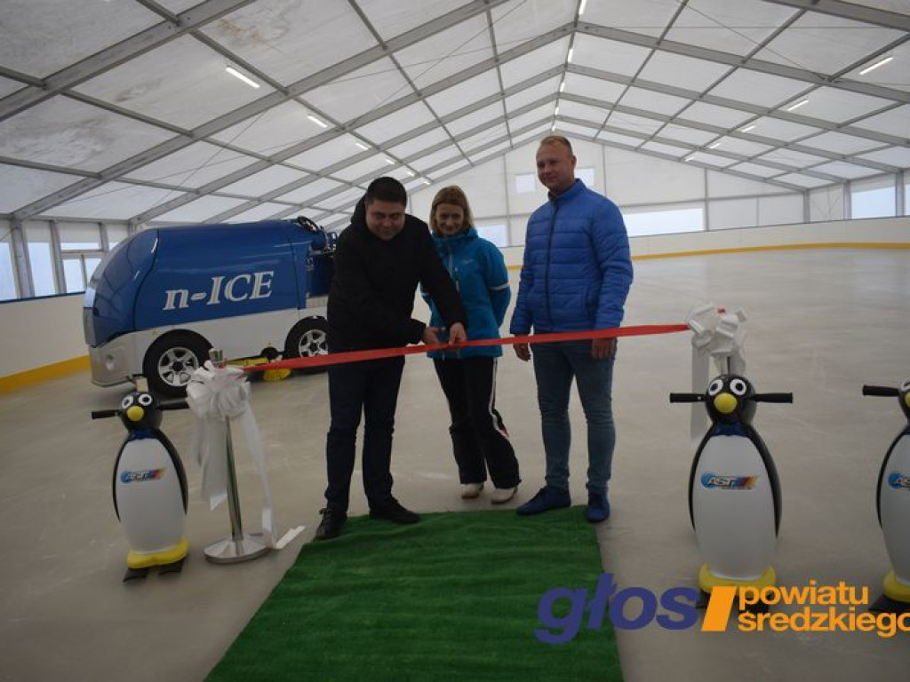 Lodowisko już otwarte [ZDJĘCIA]