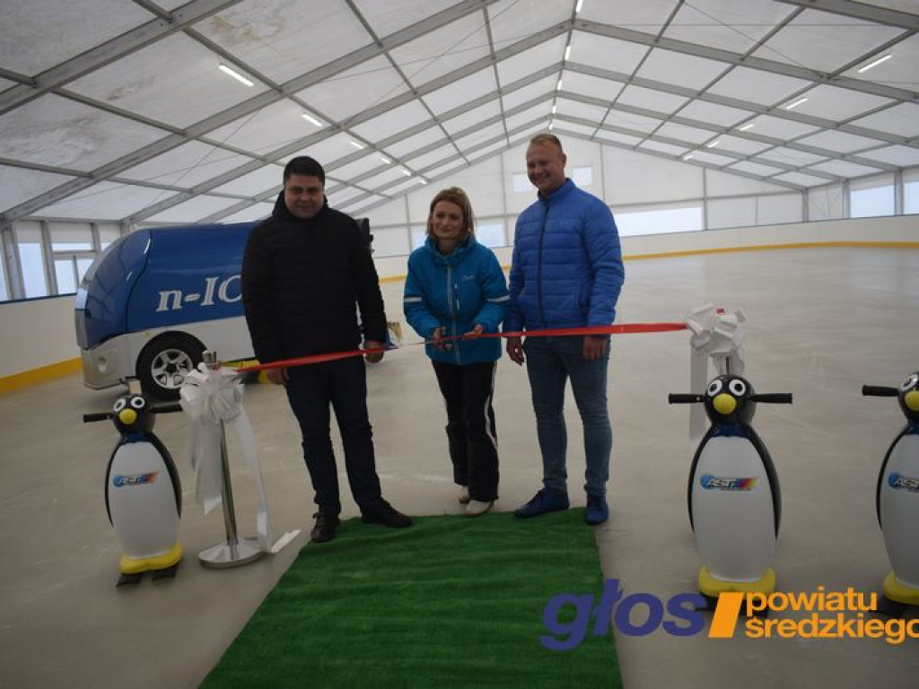 Lodowisko już otwarte [ZDJĘCIA]