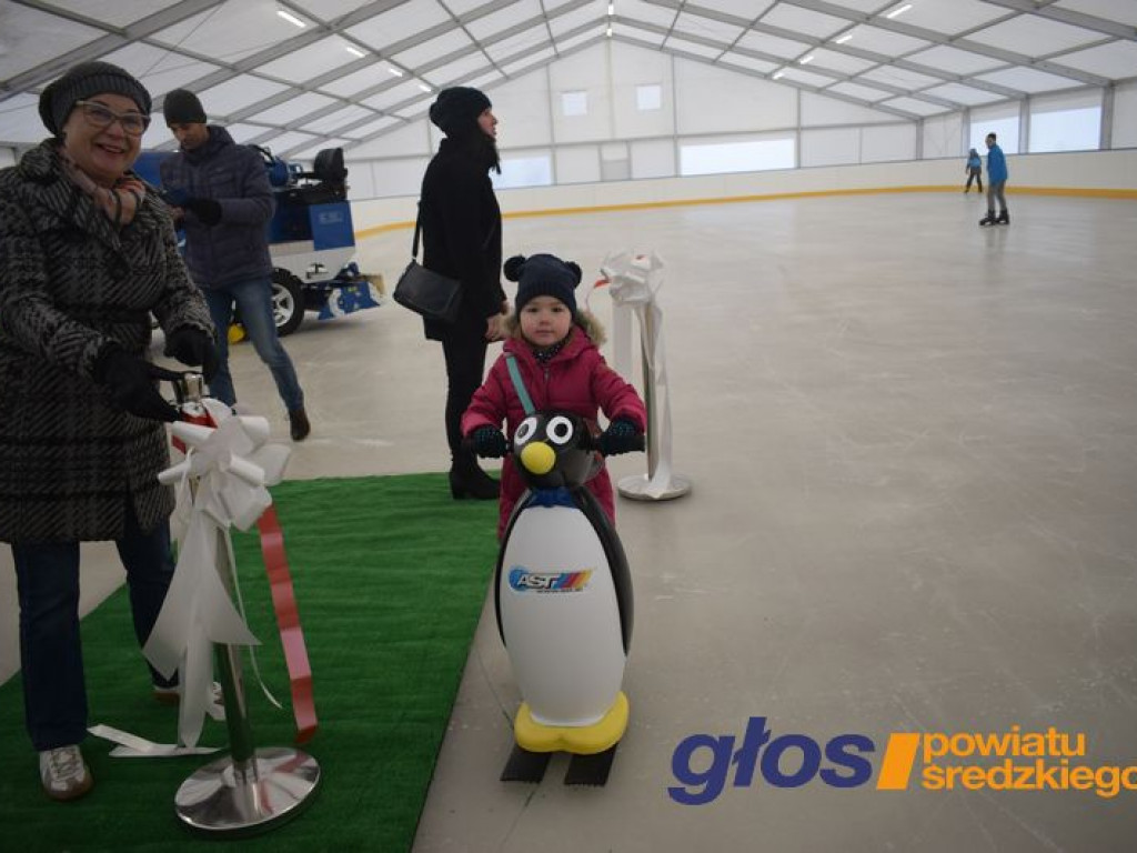 Lodowisko już otwarte [ZDJĘCIA]