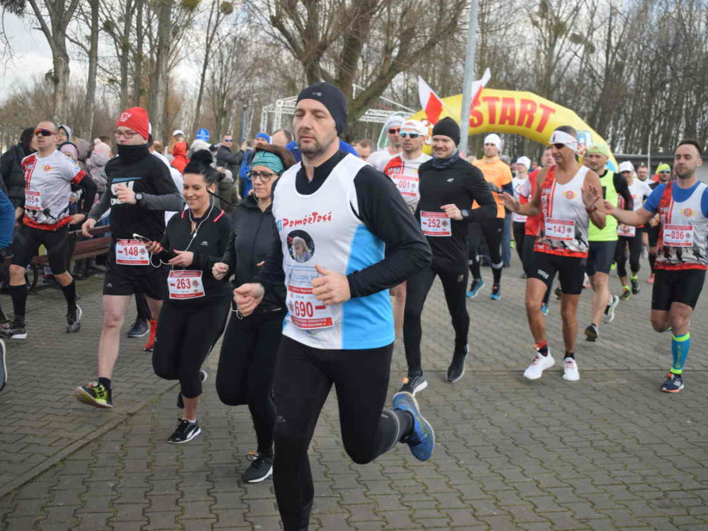 Biegi: Upamiętnili Żołnierzy Niezłomnych [zdjęcia]