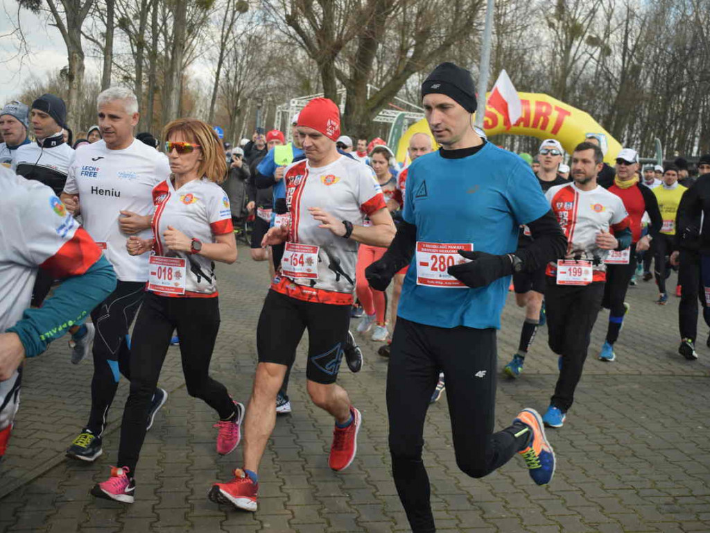 Biegi: Upamiętnili Żołnierzy Niezłomnych [zdjęcia]