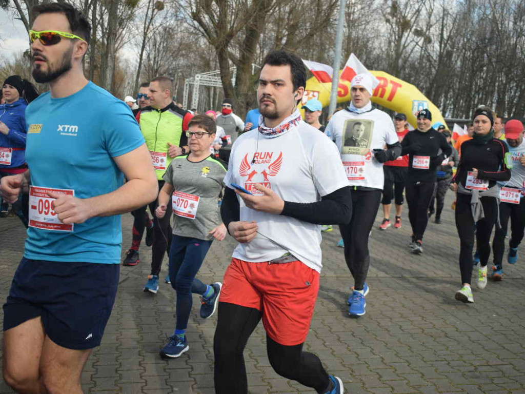 Biegi: Upamiętnili Żołnierzy Niezłomnych [zdjęcia]