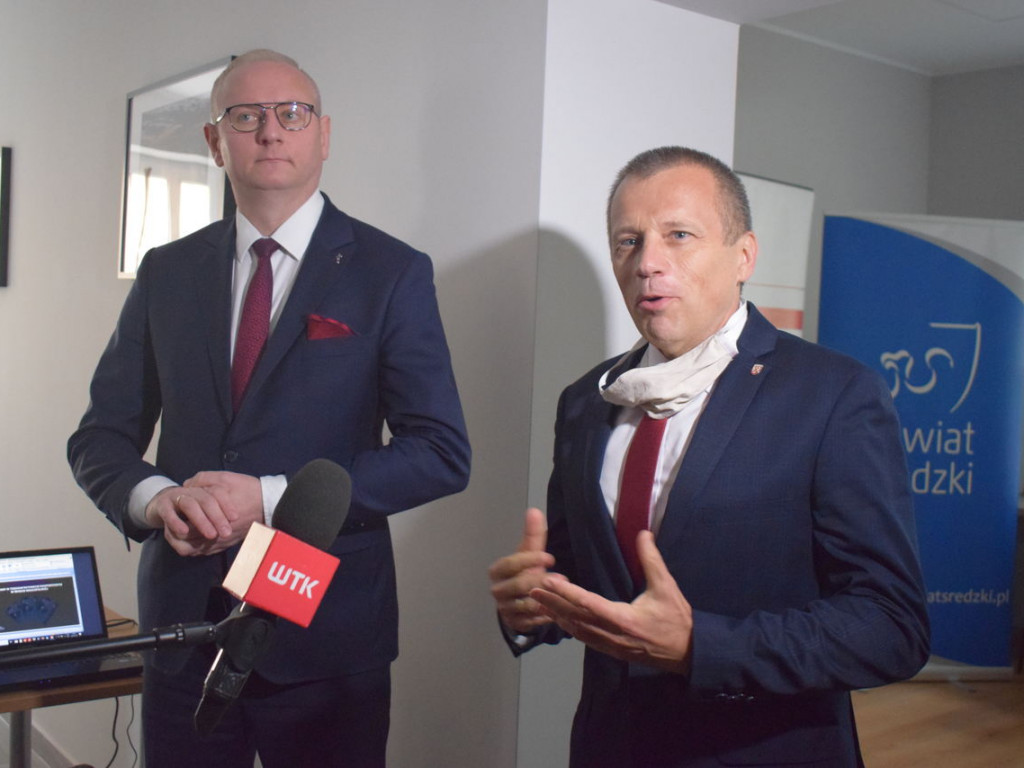 Środa: Punkt paszportowy oficjalnie otwarty