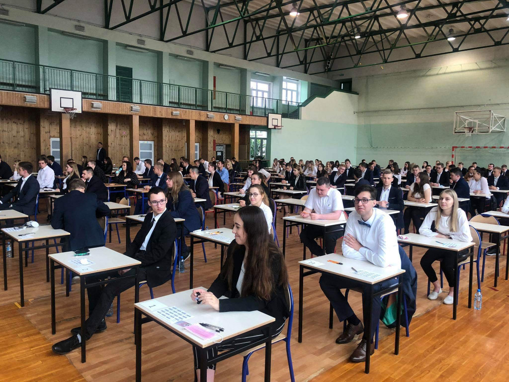 Powiat: Maturzyści przystąpili do egzaminów