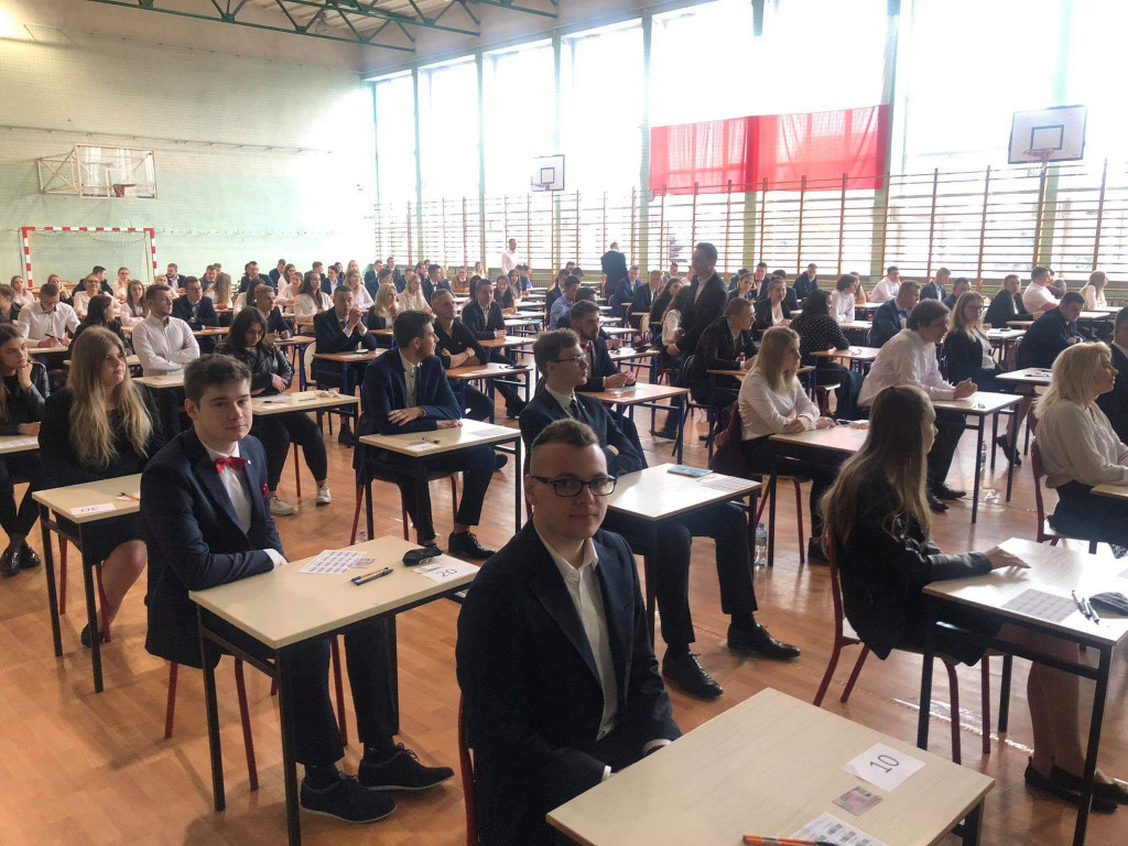Powiat: Maturzyści przystąpili do egzaminów