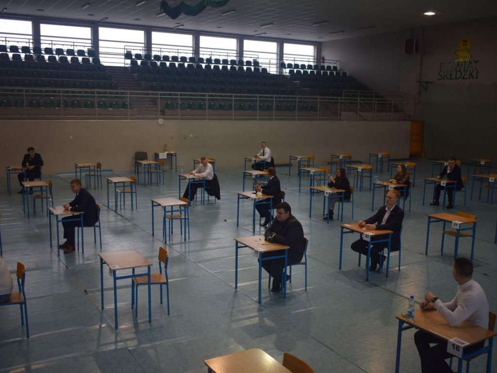 Powiat: Maturzyści przystąpili do egzaminów