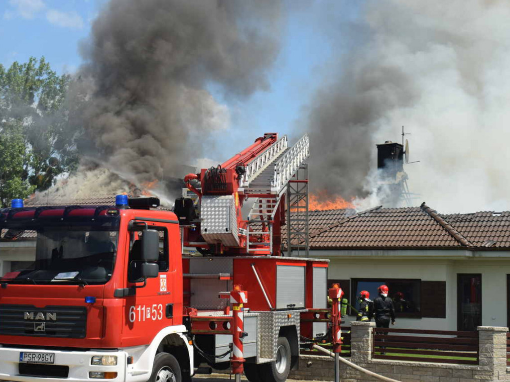 Środa: Spalił się dom jednorodzinny na Lazurowej (galeria)