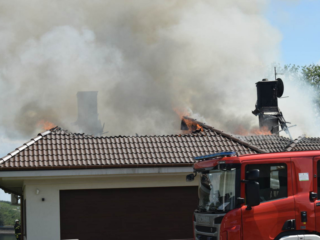 Środa: Spalił się dom jednorodzinny na Lazurowej (galeria)