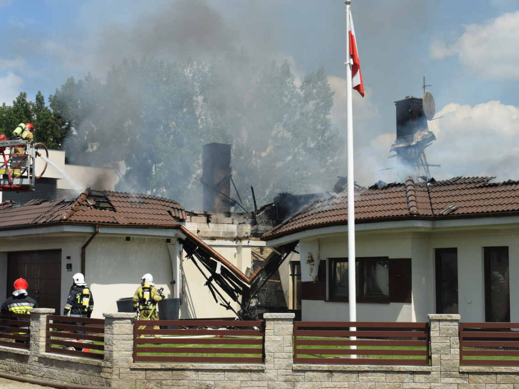 Środa: Spalił się dom jednorodzinny na Lazurowej (galeria)