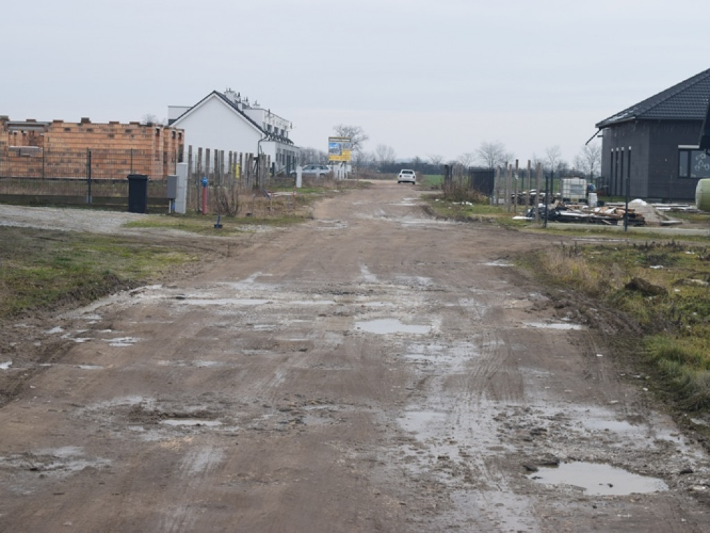 Mieszkańcy nie są zadowoleni z drogi