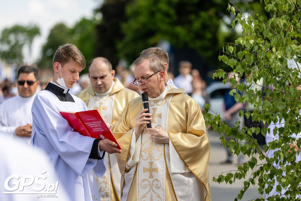 Procesja Bożego Ciała ulicami Środy