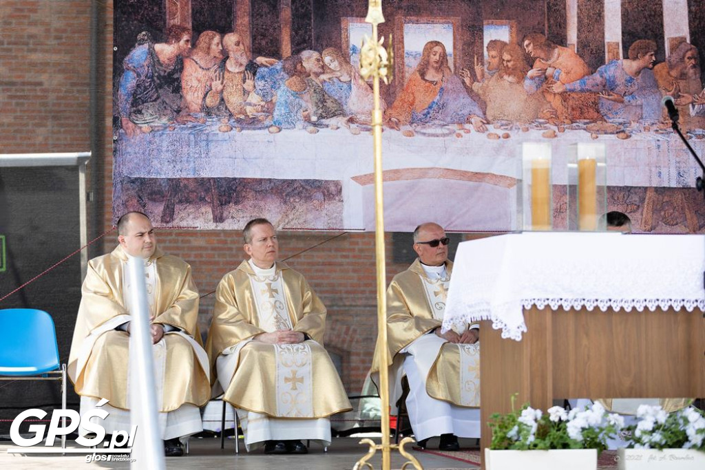 Procesja Bożego Ciała ulicami Środy