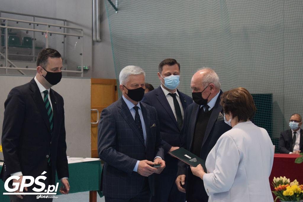 Matki uhonorowane odznaczeniami