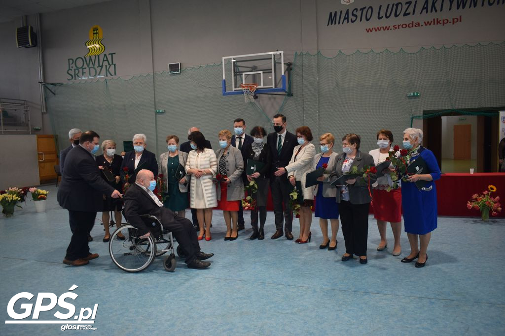 Matki uhonorowane odznaczeniami