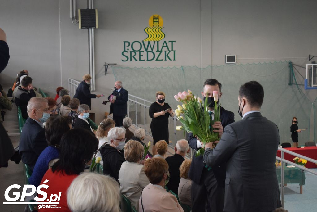 Matki uhonorowane odznaczeniami
