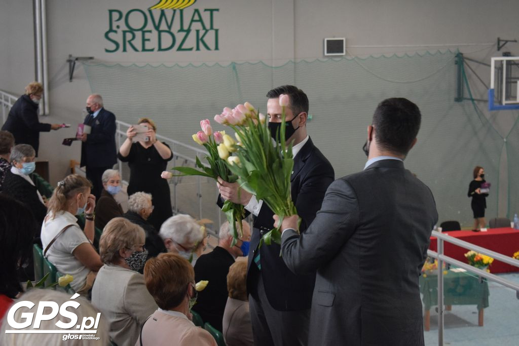Matki uhonorowane odznaczeniami