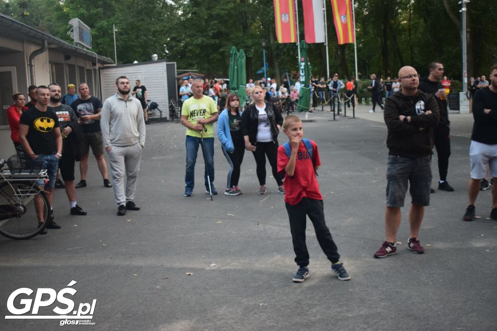 Peja porwał publiczność nad jeziorem w Środzie