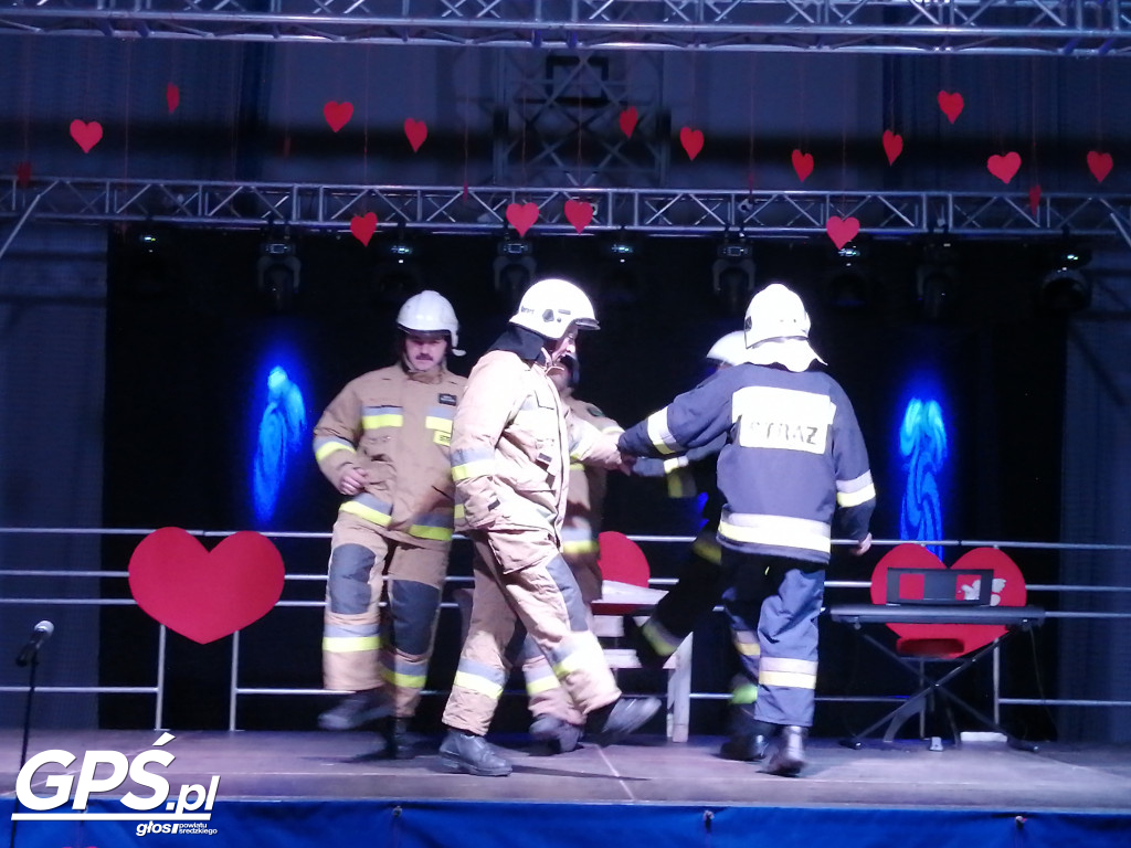 Burmistrz, radni i sołtys, strażacy - kabareciarze