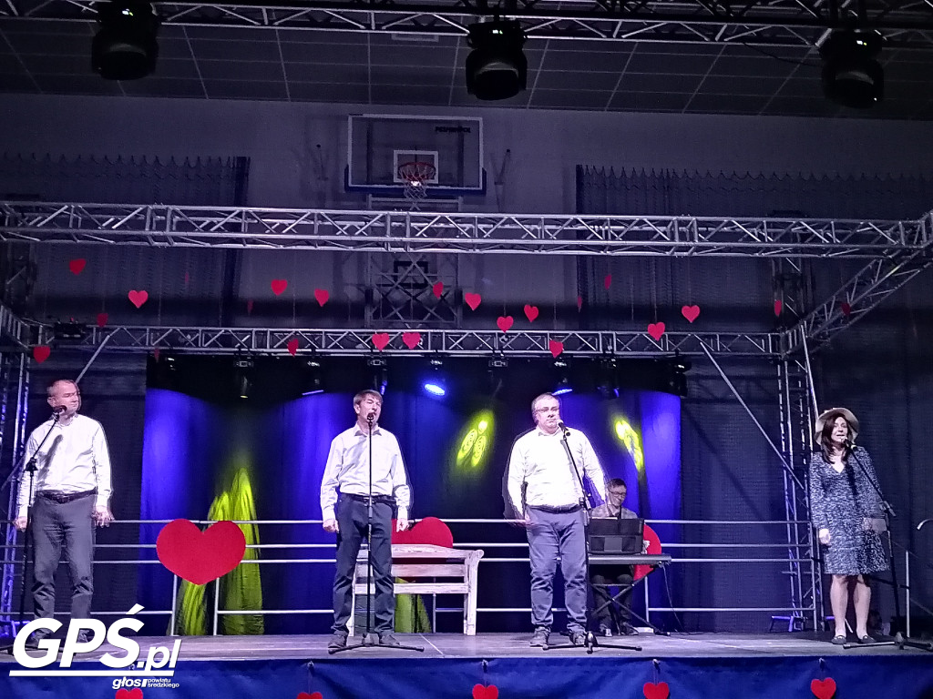Burmistrz, radni i sołtys, strażacy - kabareciarze
