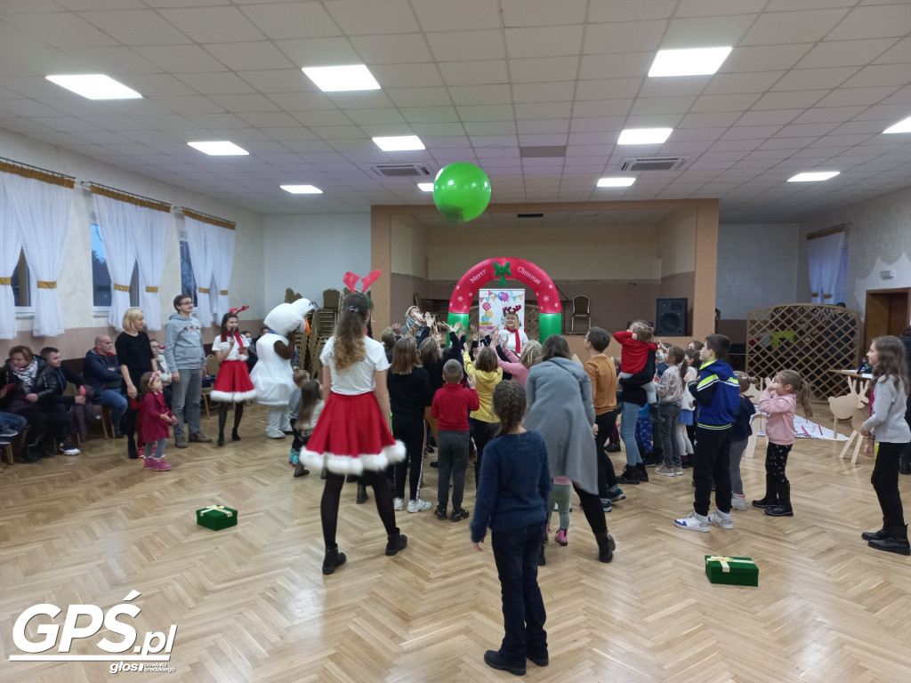 VII zapalenie choinki w Pięczkowie