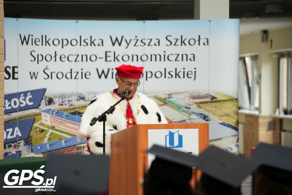Absolutorium studiów licencjackich