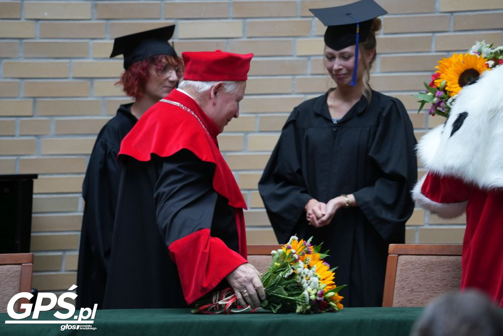 Absolutorium studiów licencjackich