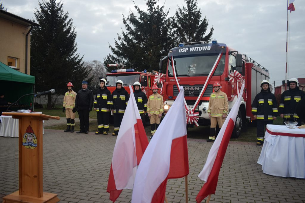 Przekazanie samochodu dla OSP Witowo