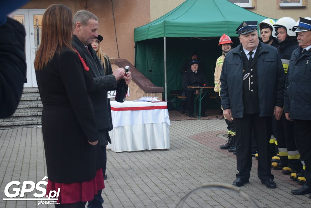 Przekazanie samochodu dla OSP Witowo