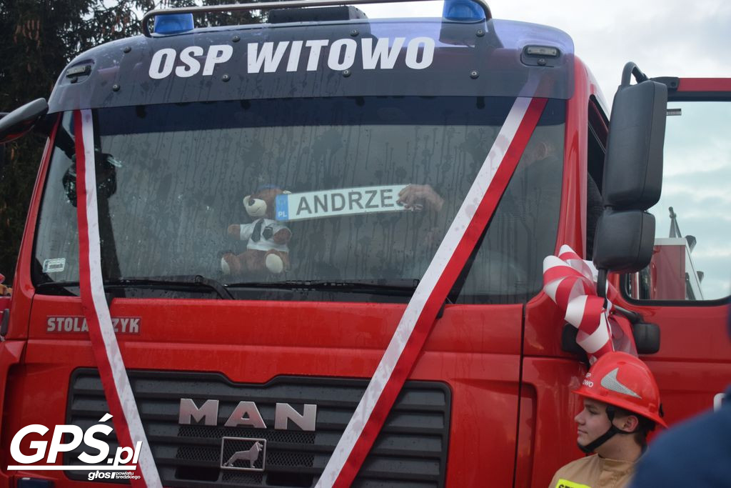 Przekazanie samochodu dla OSP Witowo