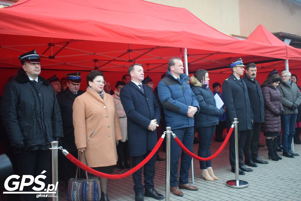 Przekazanie samochodu dla OSP Witowo