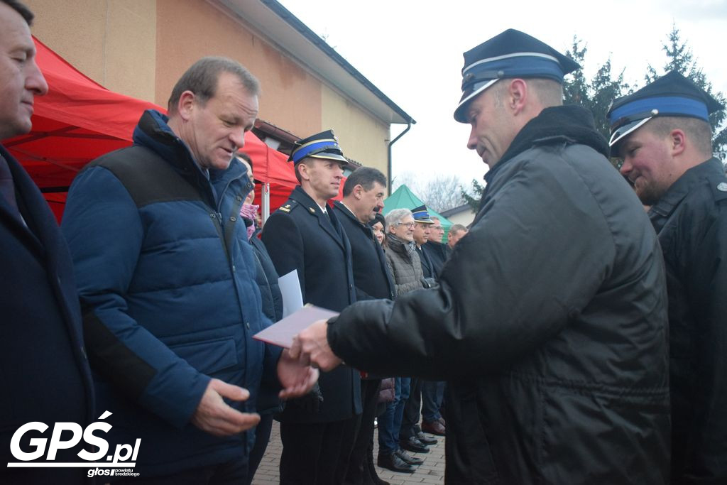 Przekazanie samochodu dla OSP Witowo